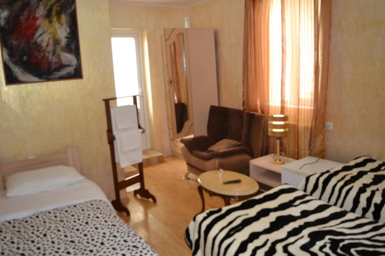 Hotel Mkudro Kutaisi Esterno foto