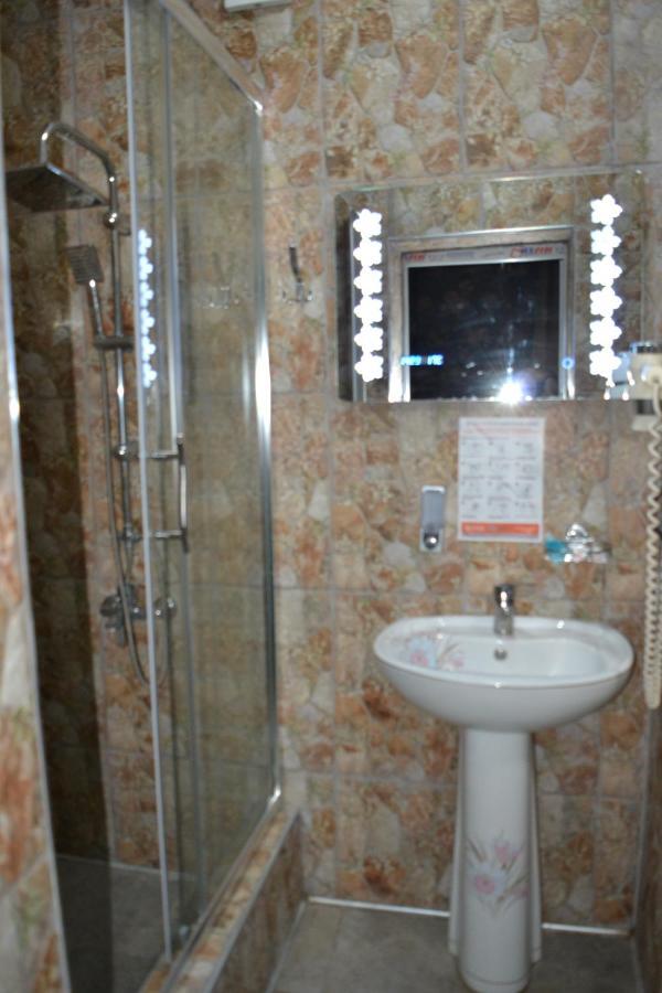 Hotel Mkudro Kutaisi Esterno foto