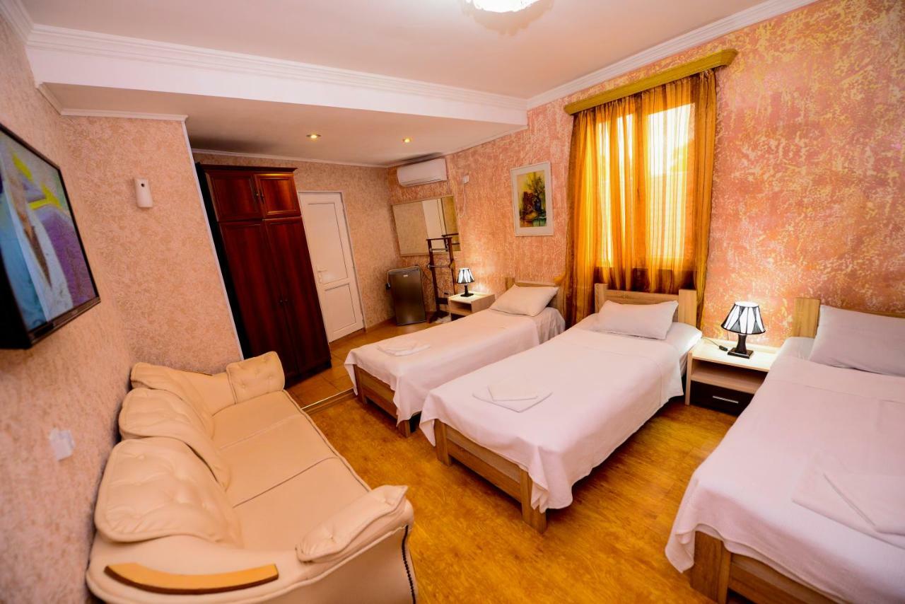Hotel Mkudro Kutaisi Esterno foto
