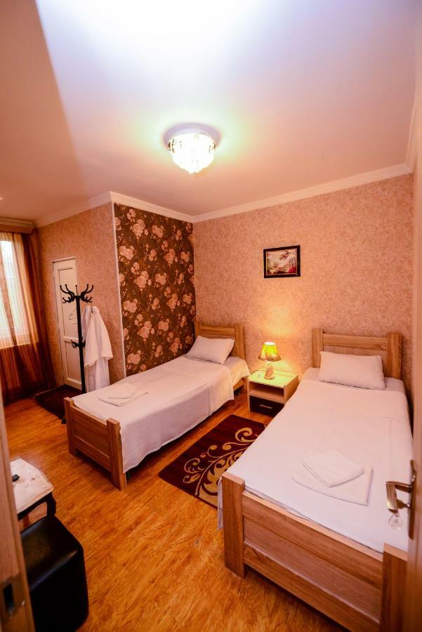 Hotel Mkudro Kutaisi Esterno foto