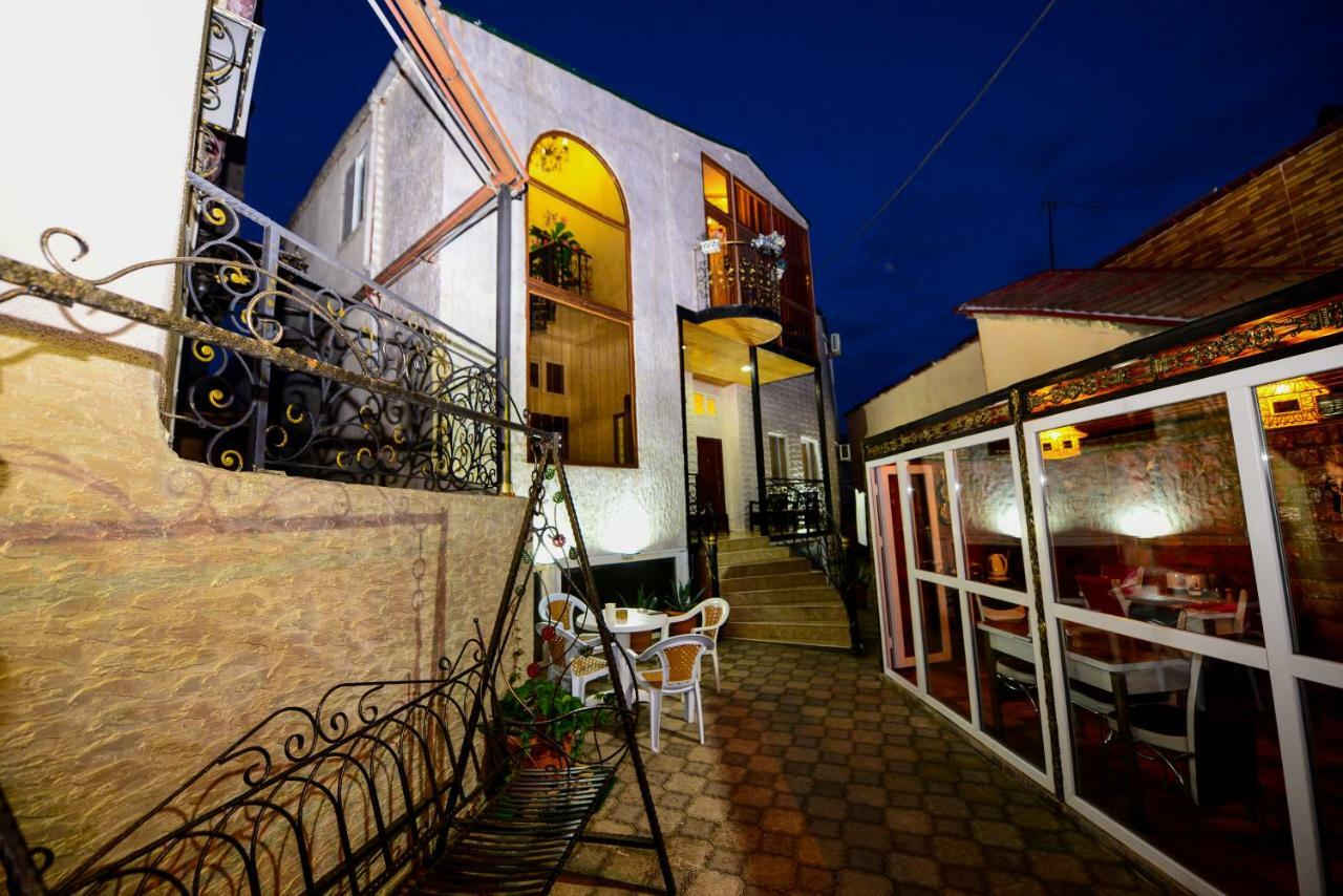 Hotel Mkudro Kutaisi Esterno foto