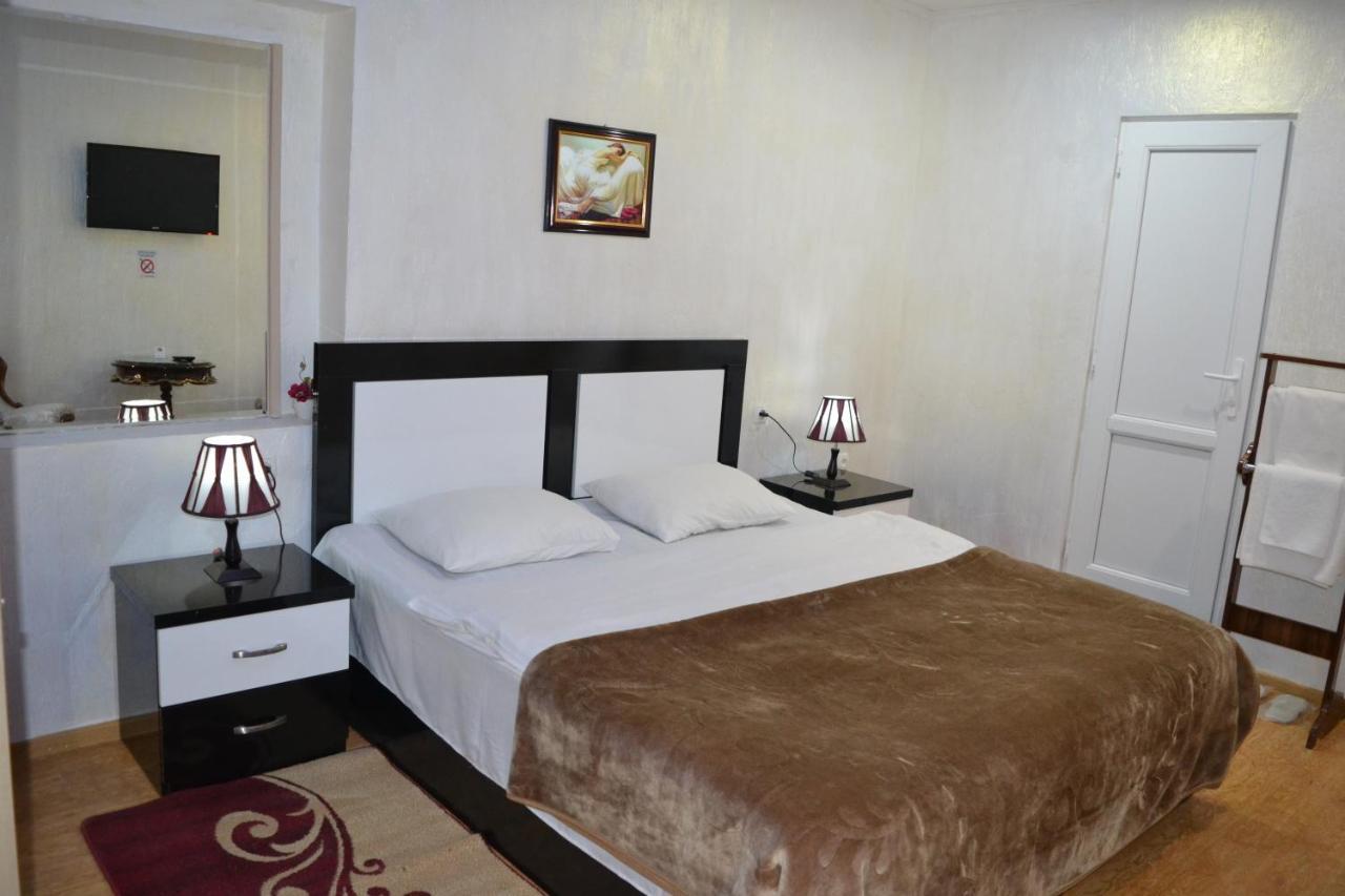 Hotel Mkudro Kutaisi Esterno foto